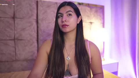 Snapshot of shelleymorell chatting on July 14, 2026, 12:33 pm Transmission schedule Monday - Friday 715 am to 200 pm time Colombia online show from July 14, 2026, 12:33 pm