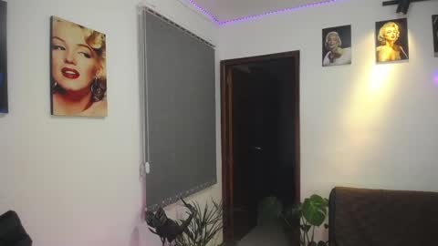 Shellsy H   online show from February 23, 2025, 9:11 am