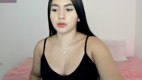 Snapshot of shelly_rohades chatting on July 2, 2026, 2:11 am online show from July 2, 2026, 2:11 am
