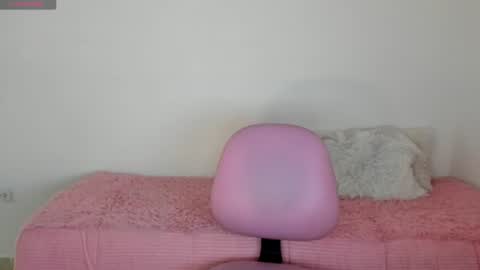 Snapshot of shelly_rohades chatting on July 12, 2026, 1:51 am online show from July 12, 2026, 1:51 am