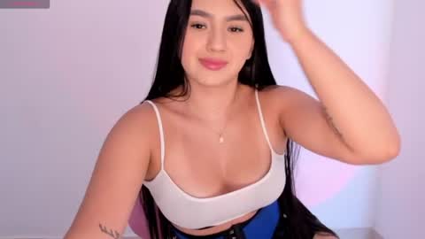 Snapshot of shellyrayhs1 chatting on June 23, 2026, 3:37 am Shelly rayhs online show from June 23, 2026, 3:37 am