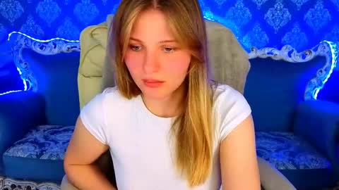 shelmahanni online show from April 21, 2026, 1:39 pm