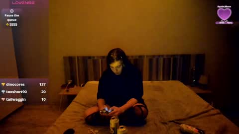 Snapshot of shelyymoon chatting on March 7, 2025, 10:43 pm ShelyMoon online show from March 7, 2025, 10:43 pm