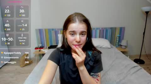 Snapshot of shelyymoon chatting on March 9, 2025, 12:53 am ShelyMoon online show from March 9, 2025, 12:53 am
