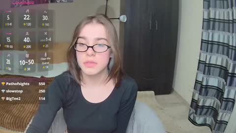 Snapshot of shelyymoon chatting on March 11, 2025, 12:11 am ShelyMoon online show from March 11, 2025, 12:11 am