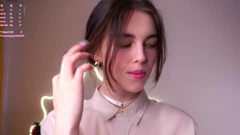 Mira online show from February 4, 2026, 6:14 pm