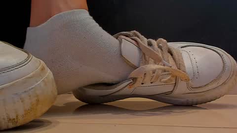 .. Sherilk .. online show from December 3, 2024, 1:32 pm