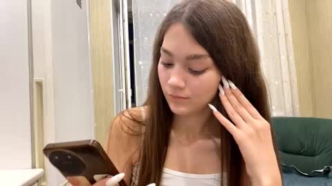 Viola online show from September 13, 2025, 10:26 am