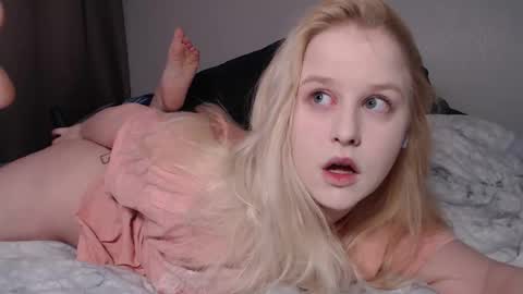 Snapshot of sherlystero chatting on February 23, 2025, 7:44 am sher online show from February 23, 2025, 7:44 am