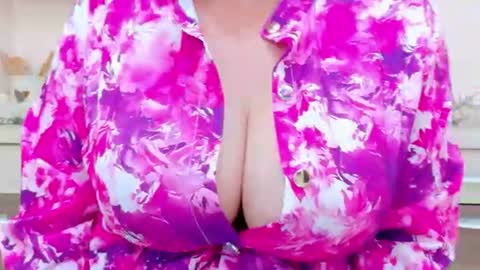 Sherry online show from July 28, 2026, 6:20 pm
