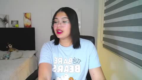 Snapshot of sheryl_stone2 chatting on February 3, 2025, 5:51 am Sheryl Stone2 online show from February 3, 2025, 5:51 am