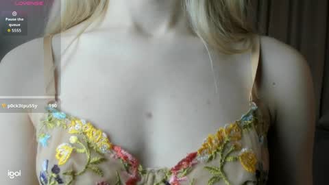 Snapshot of sherylllammey chatting on April 30, 2026, 8:57 pm Sara online show from April 30, 2026, 8:57 pm
