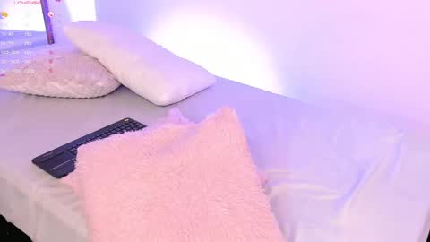 Sheryl Rose  online show from March 9, 2025, 12:00 am