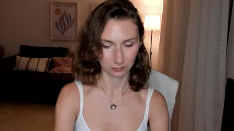 Snapshot of shesleepsnaked chatting on January 1, 2025, 4:39 pm shesleepsnaked online show from January 1, 2025, 4:39 pm