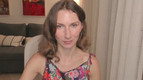 shesleepsnaked online show from September 29, 2025, 6:46 pm