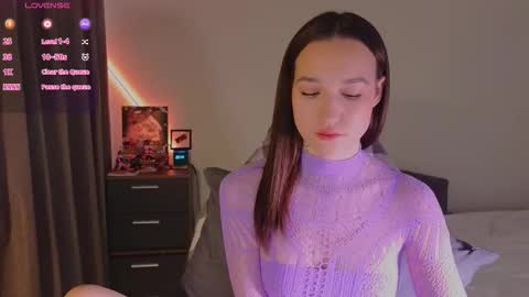 Snapshot of shey1i chatting on October 31, 2025, 11:55 am Sheyli online show from October 31, 2025, 11:55 am