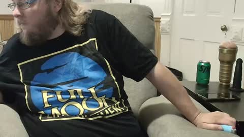 Snapshot of shifty885 chatting on June 28, 2026, 3:07 pm shifty885 online show from June 28, 2026, 3:07 pm