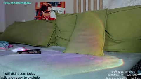    Alex  Independent model. online show from September 25, 2025, 5:16 pm