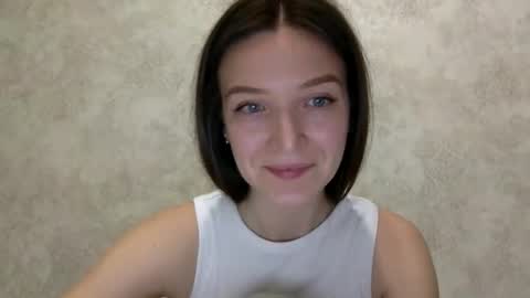 Jesica online show from April 3, 2026, 7:34 pm