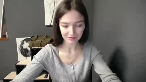 Jesica online show from April 6, 2026, 6:14 am