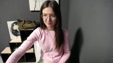 Jesica online show from April 7, 2026, 6:58 am