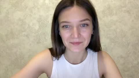 Snapshot of shining_pearl chatting on June 20, 2026, 9:28 pm Jesica online show from June 20, 2026, 9:28 pm