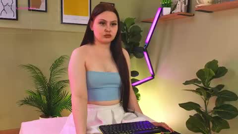 Snapshot of shininglexi chatting on May 10, 2026, 7:57 am shininglexi online show from May 10, 2026, 7:57 am