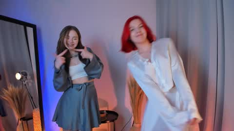 Snapshot of shiny_bell chatting on January 21, 2025, 7:17 pm Bell 3 Next broadcast online show from January 21, 2025, 7:17 pm