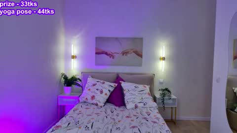 Snapshot of shiny_bell chatting on November 23, 2025, 12:38 pm Bell 3 Next broadcast online show from November 23, 2025, 12:38 pm