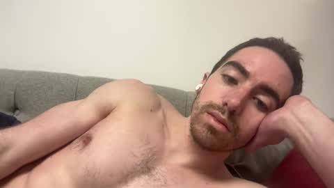 Snapshot of shirtlesshunk15 chatting on February 20, 2026, 7:14 pm shirtlesshunk15 online show from February 20, 2026, 7:14 pm