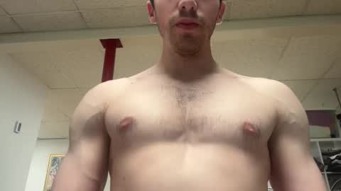 Snapshot of shirtlesshunk15 chatting on February 28, 2026, 1:45 pm shirtlesshunk15 online show from February 28, 2026, 1:45 pm