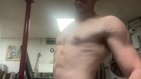 shirtlesshunk15 online show from July 2, 2026, 2:11 am