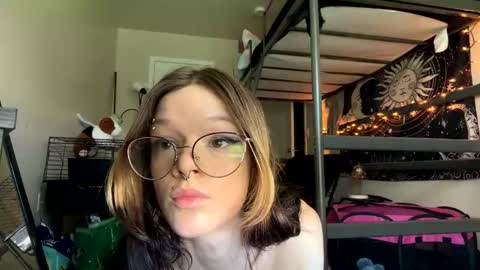 Eva Marie online show from April 16, 2026, 6:30 pm