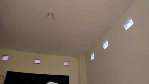  kendal  online show from January 8, 2025, 12:58 pm