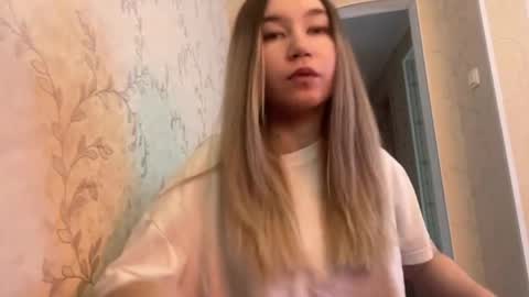 Snapshot of shondrafridlington chatting on April 5, 2026, 11:40 am Kalisa online show from April 5, 2026, 11:40 am