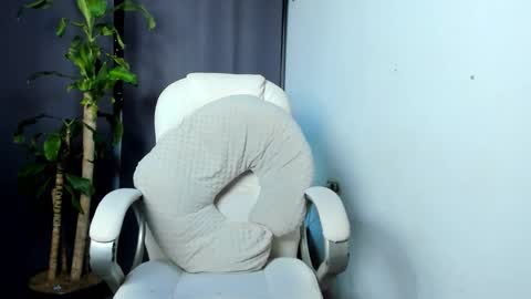 Shooter online show from October 21, 2025, 3:18 am