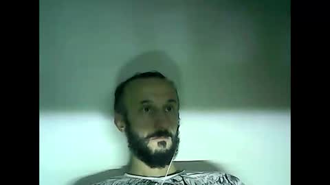 Snapshot of shooter_coool chatting on December 4, 2024, 6:39 pm shooter_coool online show from December 4, 2024, 6:39 pm