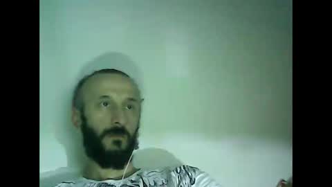 Snapshot of shooter_coool chatting on December 8, 2024, 7:00 pm shooter_coool online show from December 8, 2024, 7:00 pm