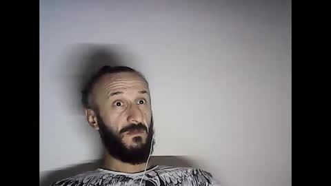 Snapshot of shooter_coool chatting on January 3, 2025, 5:53 pm shooter_coool online show from January 3, 2025, 5:53 pm