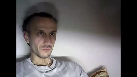 Snapshot of shooter_coool chatting on February 6, 2025, 12:11 am shooter_coool online show from February 6, 2025, 12:11 am