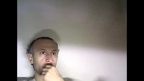 Snapshot of shooter_coool chatting on February 7, 2025, 12:17 pm shooter_coool online show from February 7, 2025, 12:17 pm