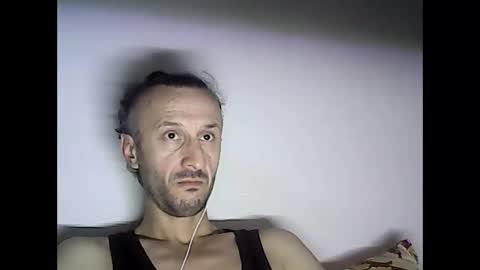 Snapshot of shooter_coool chatting on February 9, 2025, 8:24 pm shooter_coool online show from February 9, 2025, 8:24 pm