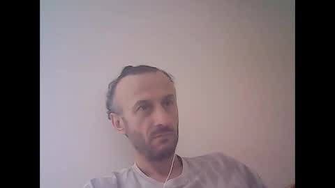 Snapshot of shooter_coool chatting on February 13, 2025, 10:02 am shooter_coool online show from February 13, 2025, 10:02 am