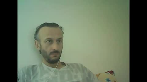 Snapshot of shooter_coool chatting on February 17, 2025, 10:18 am shooter_coool online show from February 17, 2025, 10:18 am