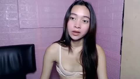 shopa_xiana online show from February 13, 2025, 10:33 pm