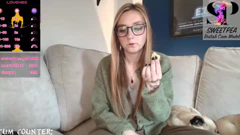 Snapshot of short_sweetpea chatting on October 1, 2025, 1:28 pm short sweetpea online show from October 1, 2025, 1:28 pm