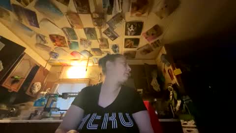 Snapshot of shorty920505 chatting on October 18, 2025, 12:02 am shorty920505 online show from October 18, 2025, 12:02 am