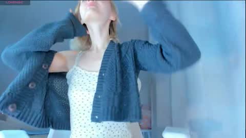 jennywoody online show from February 12, 2026, 4:51 am