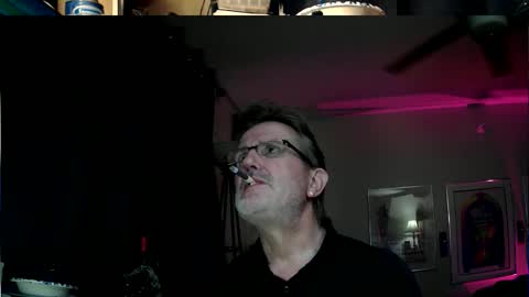 Snapshot of shrewtamer chatting on March 8, 2026, 3:21 am shrewtamer online show from March 8, 2026, 3:21 am
