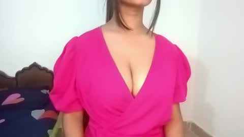 Snapshot of shreya_07 chatting on July 18, 2026, 2:32 pm shreya_07 online show from July 18, 2026, 2:32 pm
